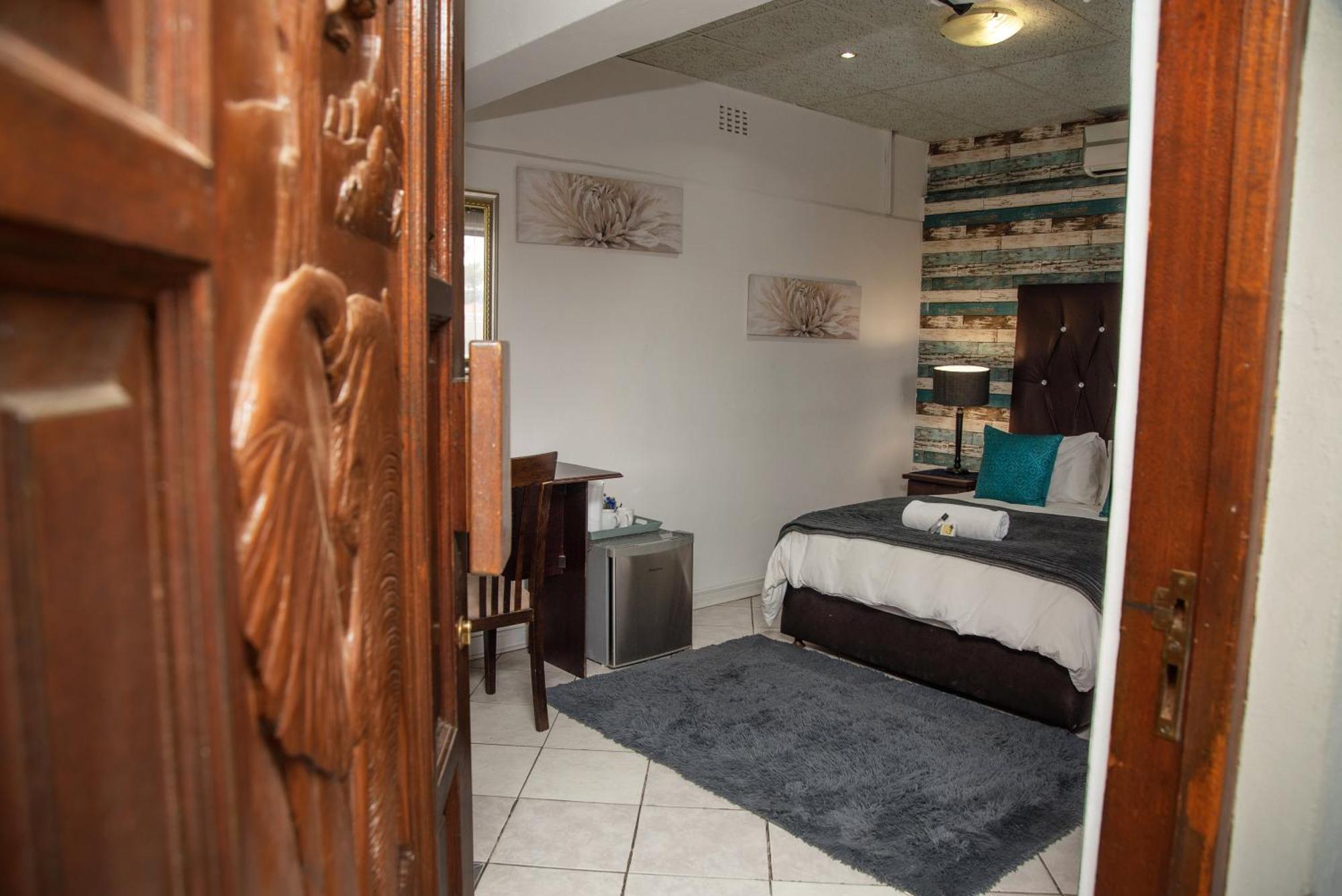 Gold Guest & Conference Bed & Breakfast Велком Екстериор снимка